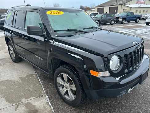Used 2016 Jeep Patriot Sport image 3