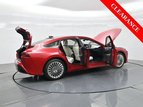 Used 2021 Toyota Mirai image 37
