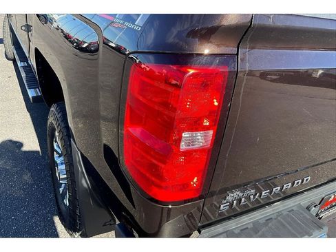 Used 2018 Chevrolet Silverado 2500 LTZ w/ Duramax Plus Package image 30