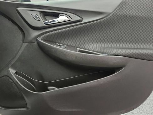 Used 2017 Chevrolet Malibu LT FWD image 23