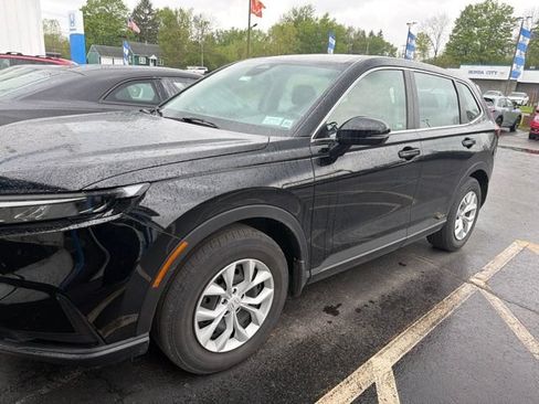 Used 2024 Honda CR-V LX image 3