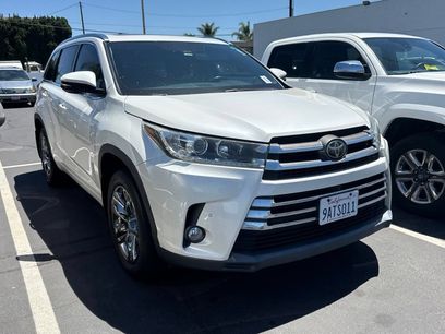 Certified 2018 Toyota Highlander Limited Platinum