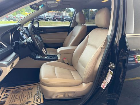 Used 2016 Subaru Outback 2.5i Limited AWD/4WD image 9