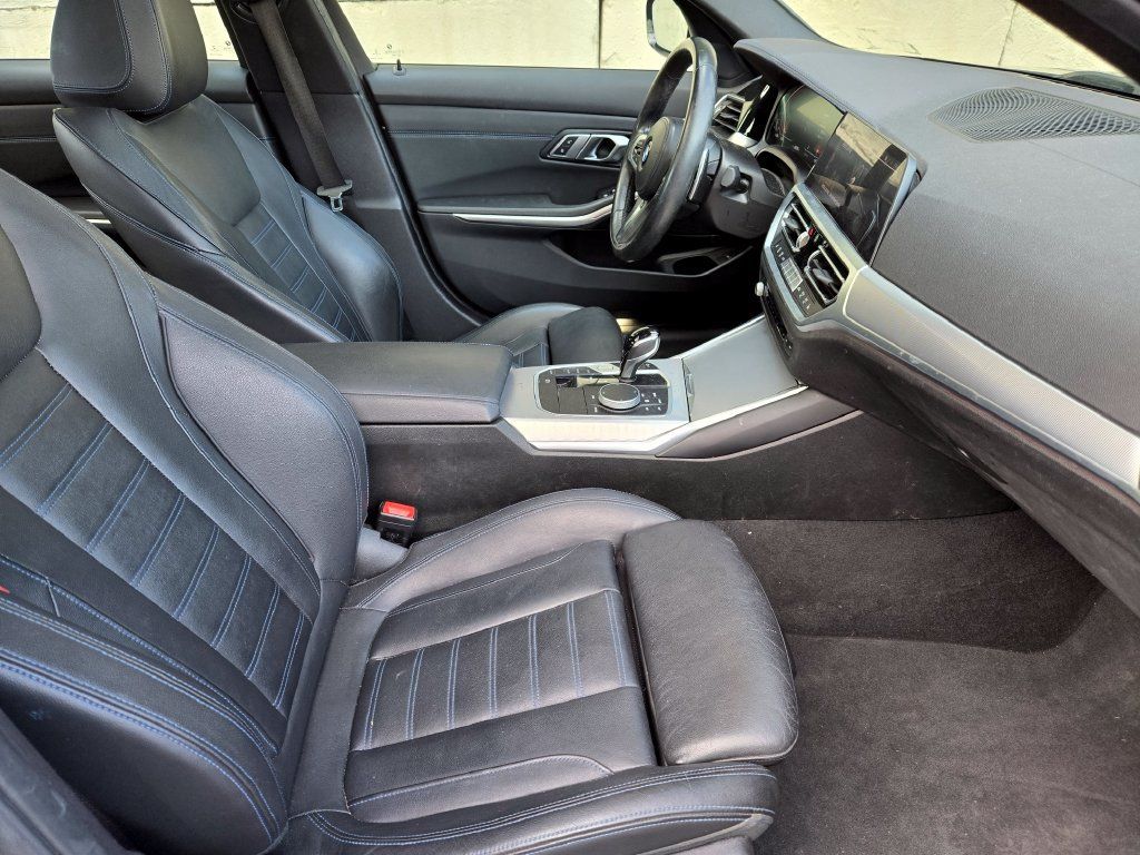 Used 2022 BMW 330i xDrive Sedan w/ M Sport Package AWD/4WD image 26