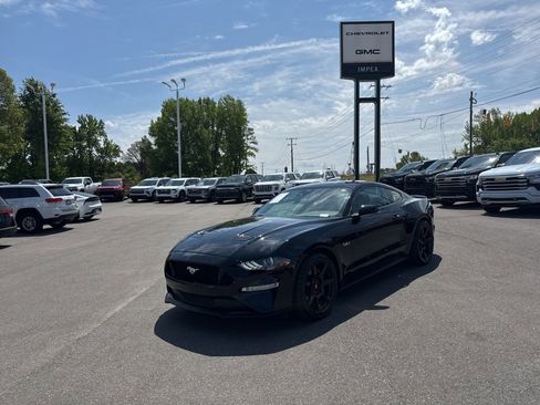 Used 2022 Ford Mustang GT w/ Equipment Group 301A RWD image 1