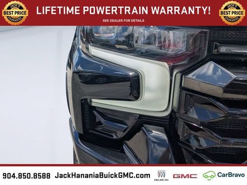 Used 2023 Chevrolet Silverado 1500 ZR2 w/ Technology Package AWD/4WD image 9