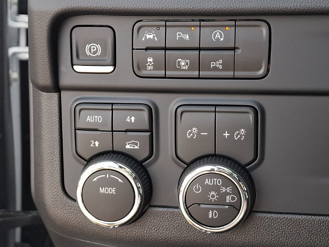 Used 2026 Chevrolet Tahoe RST w/ Comfort Package AWD/4WD image 9