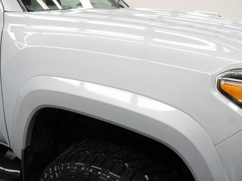 Used 2021 Toyota Tacoma TRD Sport image 24