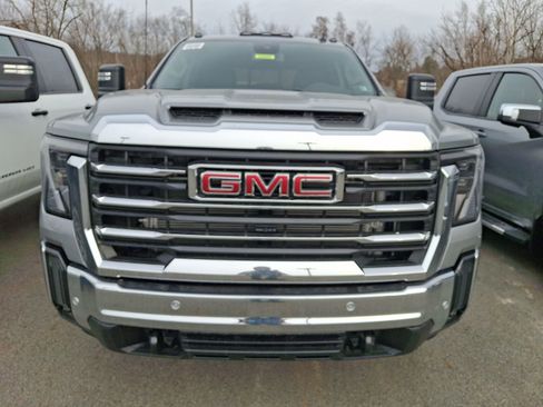 New 2026 GMC Sierra 3500 SLE w/ SLE Value Package image 2