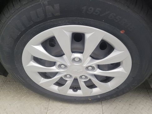 Used 2023 Kia Forte LX FWD image 31