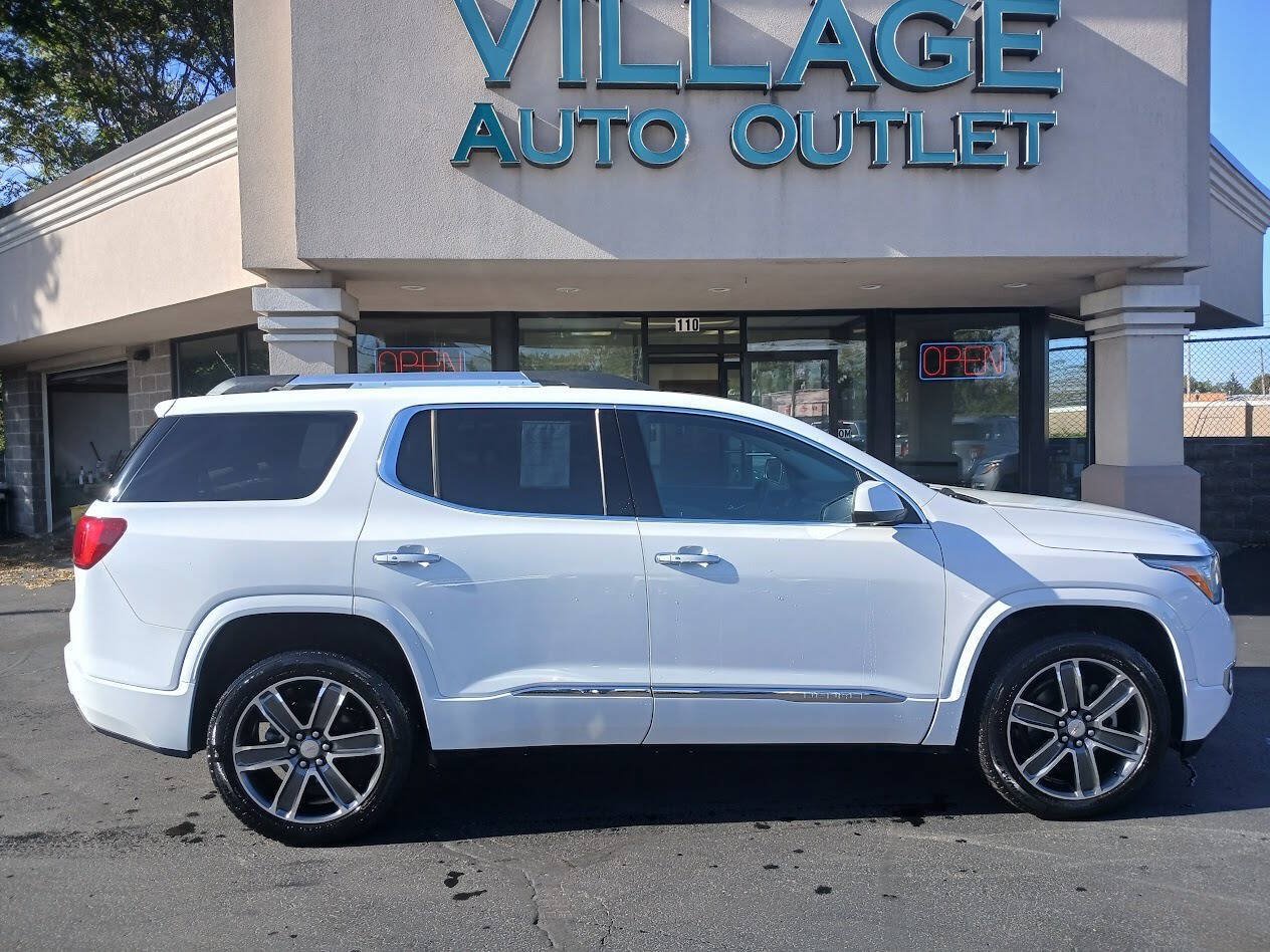 Used 2019 GMC Acadia Denali AWD/4WD image 1