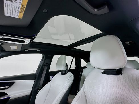 New 2026 Mercedes-Benz GLC 300 image 24