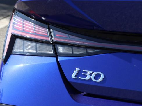 Used 2025 Hyundai Elantra N FWD image 48