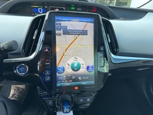 Used 2022 Toyota Prius Limited w/ Premium Convenience Package image 8