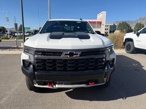 Used 2026 Chevrolet Silverado 1500 ZR2 w/ LPO, Dark Essentials Package AWD/4WD image 9