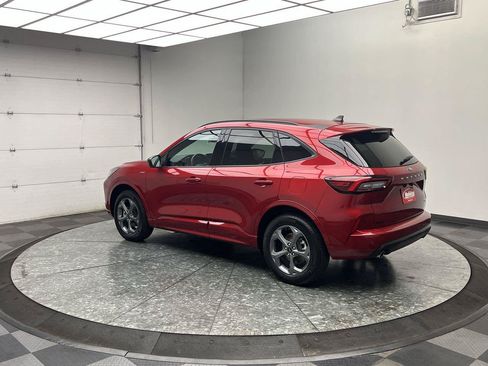 Used 2024 Ford Escape ST-Line w/ Tech Pack #1 AWD/4WD image 2