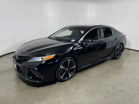 Used 2020 Toyota Camry XSE w/ Carpet Mat Package FWD image 7