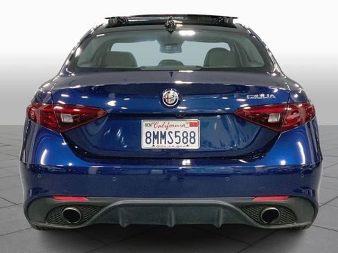 Used 2019 Alfa Romeo Giulia Ti Sport w/ Quick Order Package 22U Sport image 4