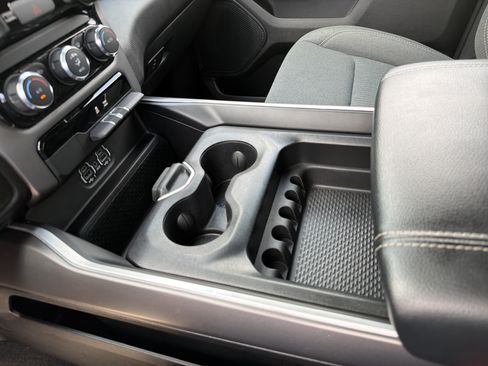 Used 2022 RAM 1500 Big Horn AWD/4WD image 19