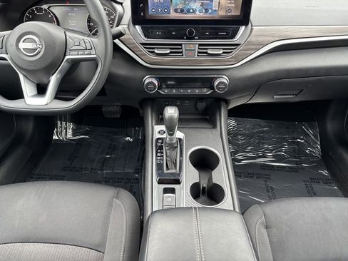 Used 2025 Nissan Altima 2.5 SV w/ SV Special Edition Package image 20