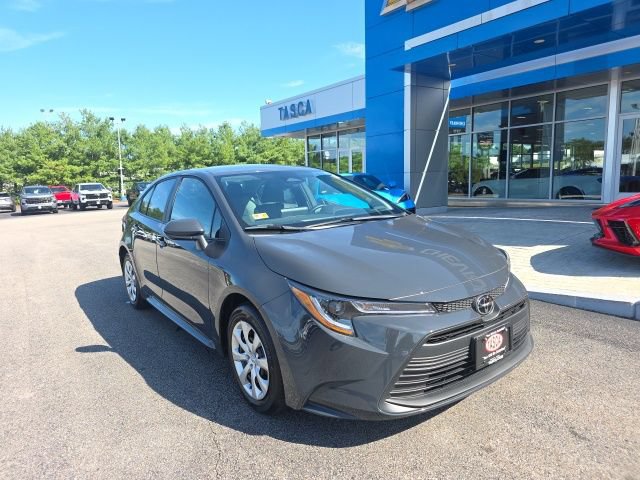 Used 2026 Toyota Corolla LE FWD image 1