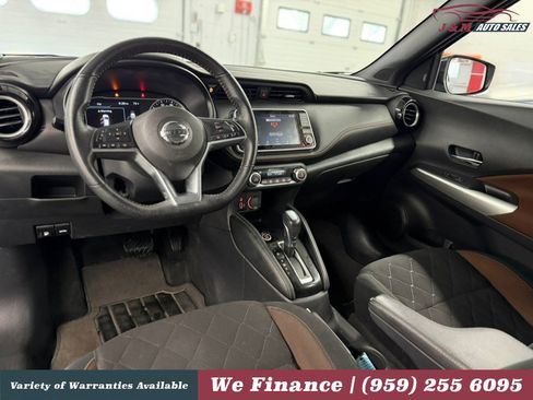 Used 2020 Nissan Kicks SR FWD image 28
