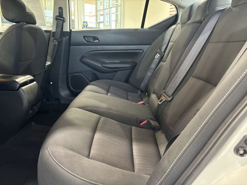 Used 2025 Nissan Altima 2.5 SV FWD image 22