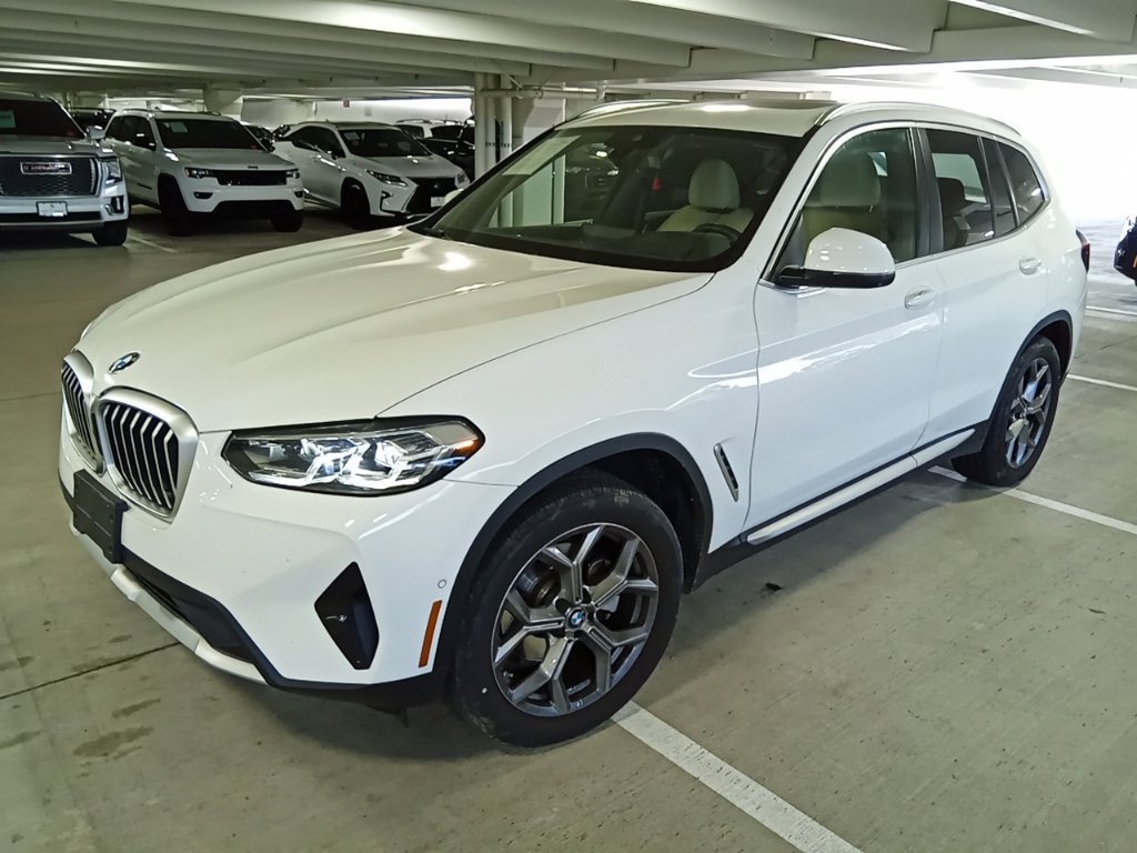 Used 2024 BMW X3 xDrive30i w/ Premium Package AWD/4WD image 1