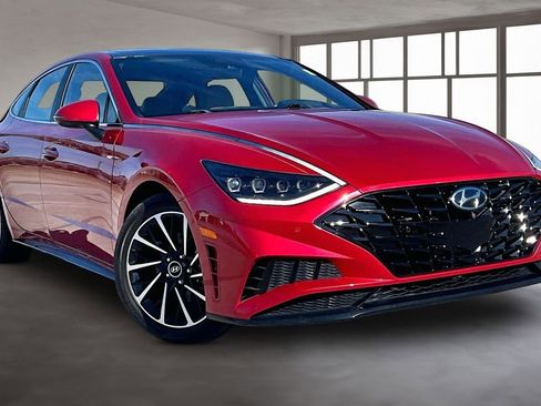 Used 2021 Hyundai Sonata Limited image 3