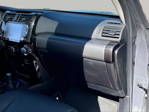 Used 2024 Toyota 4Runner TRD Off-Road Premium w/ Off Road Premium Plus Package AWD/4WD image 18