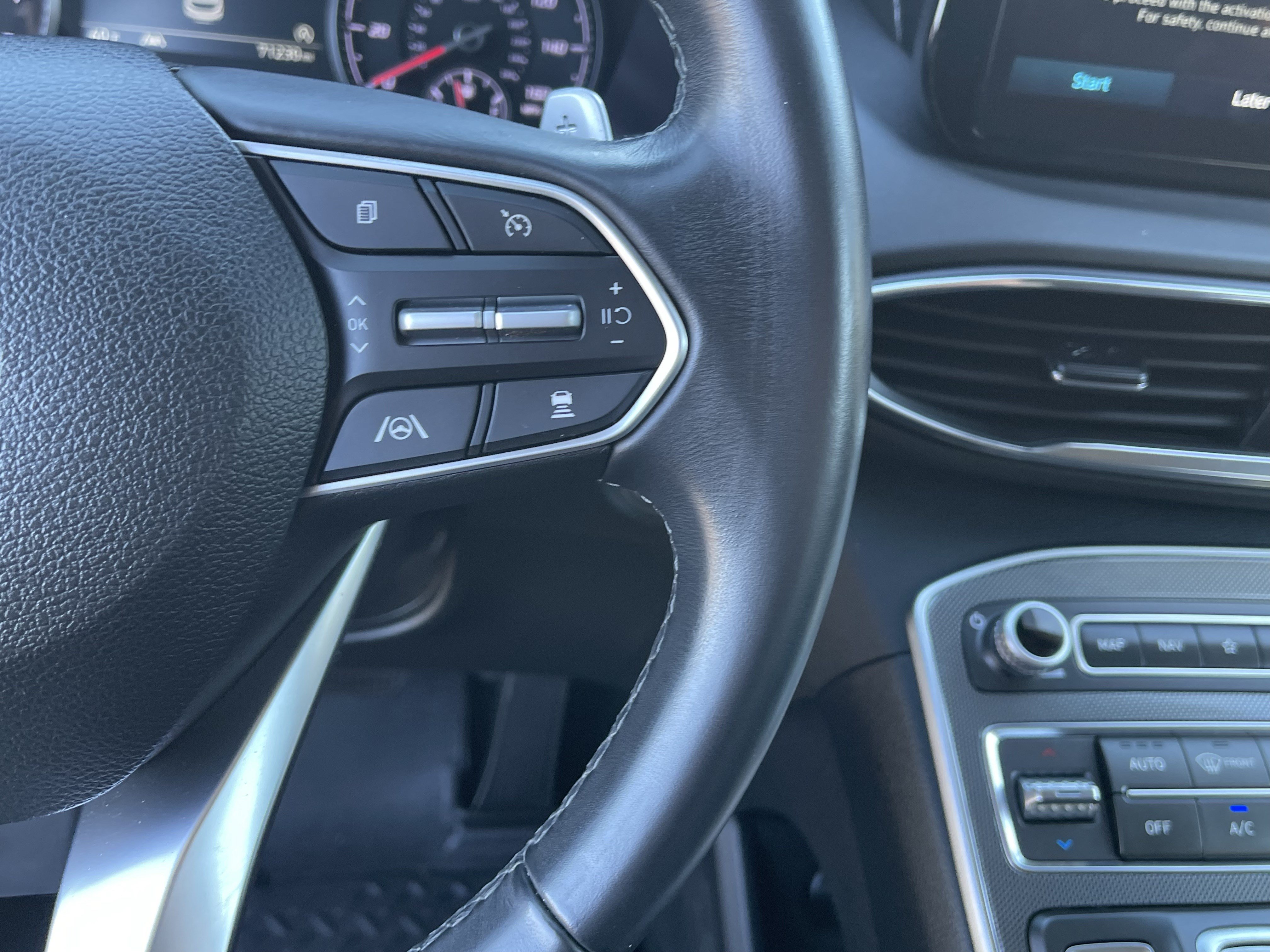 Used 2023 Hyundai Santa Fe SEL AWD/4WD image 22