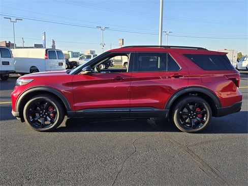 Used 2024 Ford Explorer ST w/ Equipment Group 401A image 6