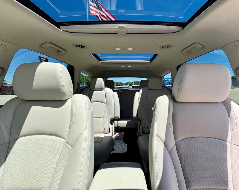 Used 2023 Buick Enclave Essence w/ Experience Buick Package FWD image 27