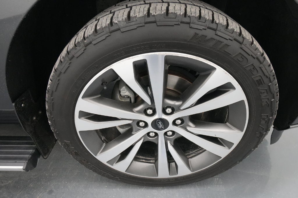 Used 2020 Ford Expedition Platinum AWD/4WD image 11