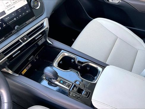 Used 2024 Lexus RX 350 FWD w/ Technology Package image 11