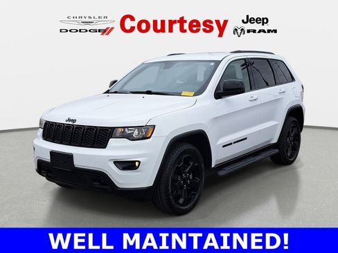 Used 2020 Jeep Grand Cherokee Laredo image 7