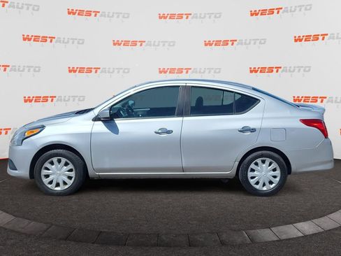 Used 2019 Nissan Versa SV FWD image 2