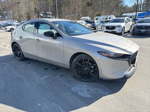 New 2026 MAZDA MAZDA3 Hatchback w/Premium Plus Pkg image 7