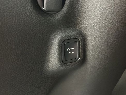 New 2026 Jeep Compass Latitude AWD/4WD image 28