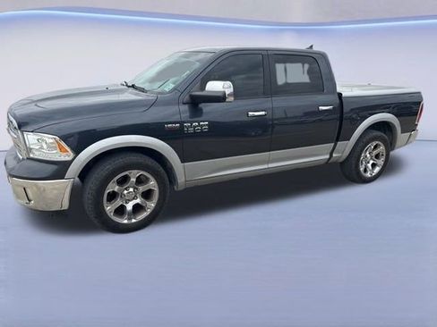 Used 2016 RAM 1500 Laramie w/ Convenience Group image 13