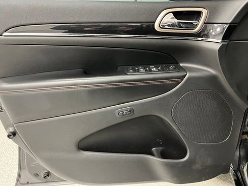 Used 2016 Jeep Grand Cherokee Limited 75th Anniversary image 23