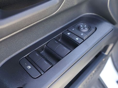 Certified 2025 Toyota 4Runner TRD Off-Road image 10