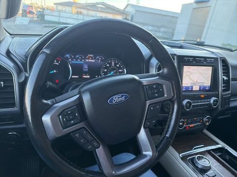 Used 2020 Ford Expedition Platinum image 25