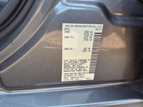 Used 2023 Nissan Altima 2.5 SV w/ SV Premium Package FWD image 25