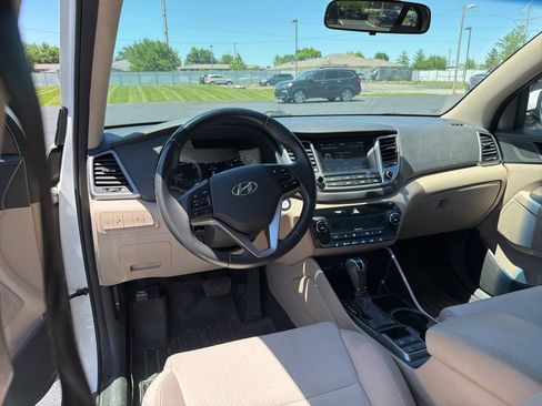 Used 2018 Hyundai Tucson Sport w/ Cargo Package AWD/4WD image 10