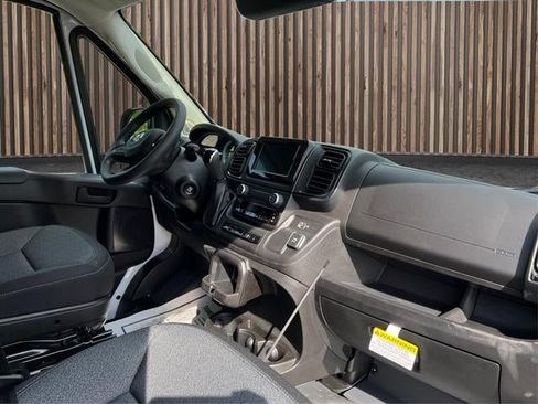 New 2025 RAM ProMaster 2500 FWD image 12