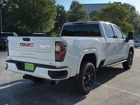 Used 2026 GMC Sierra 2500 AT4 w/ AT4 Premium Plus Package AWD/4WD image 8