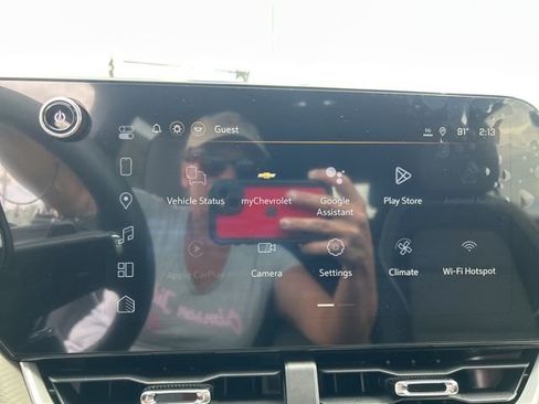 New 2026 Chevrolet Equinox LT w/ Convenience Package II FWD image 23