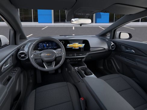 New 2026 Chevrolet Equinox EV LT image 3