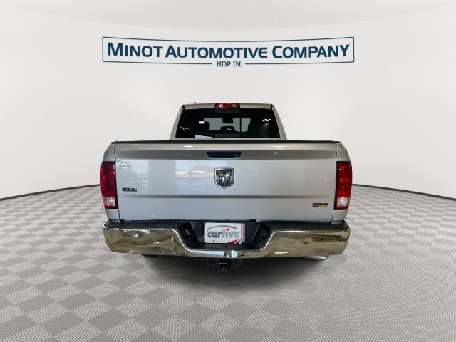 Used 2017 RAM 1500 Classic SLT RWD image 8
